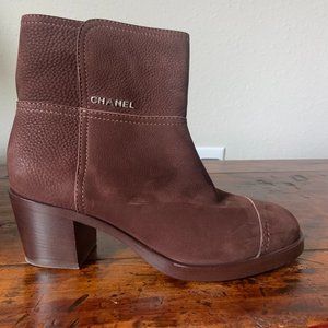 Calfskin Chanel Brown Suede Boots - Size 41.5 - WORN ONCE